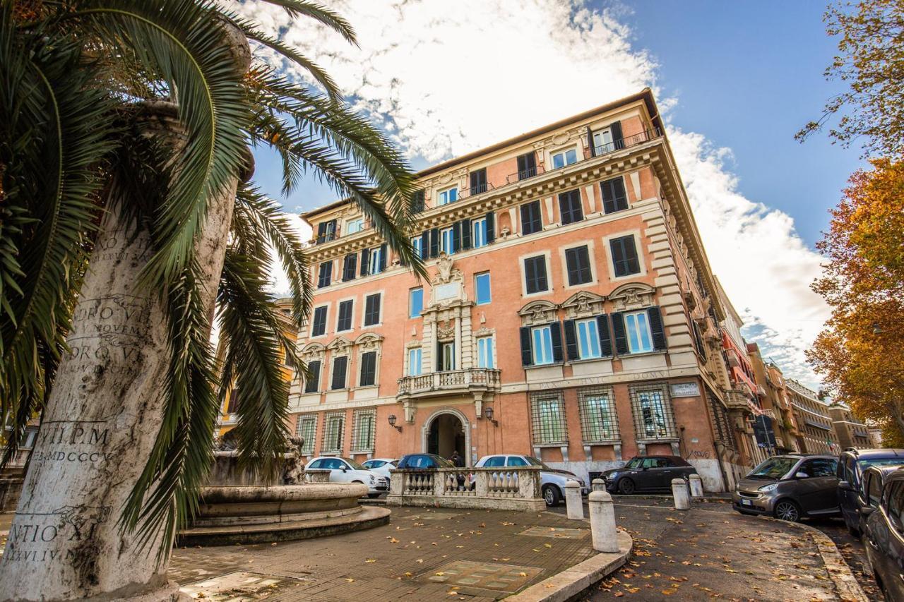 Palazzo Marescalchi Belli, Vicino Piazza Di Spagna Rome Exterior photo